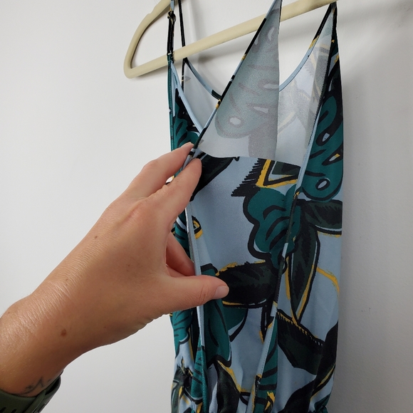 Lacoste Tropical Leaf Pattern Sleeveless Dress - Picture 4 of 7